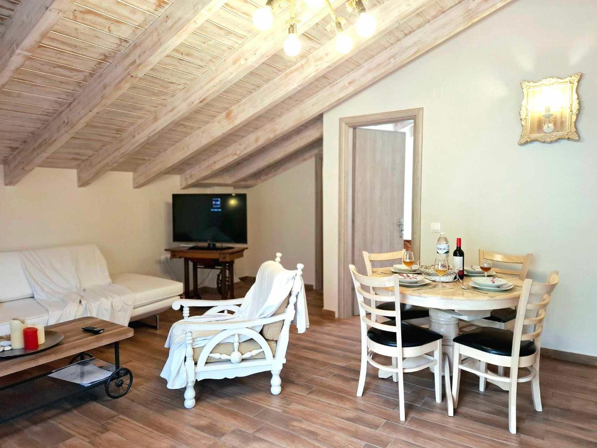 Alegria Apartments ガイオス 部屋 写真